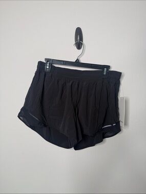 Lululemon Hotty Hot LR short 4” Lined